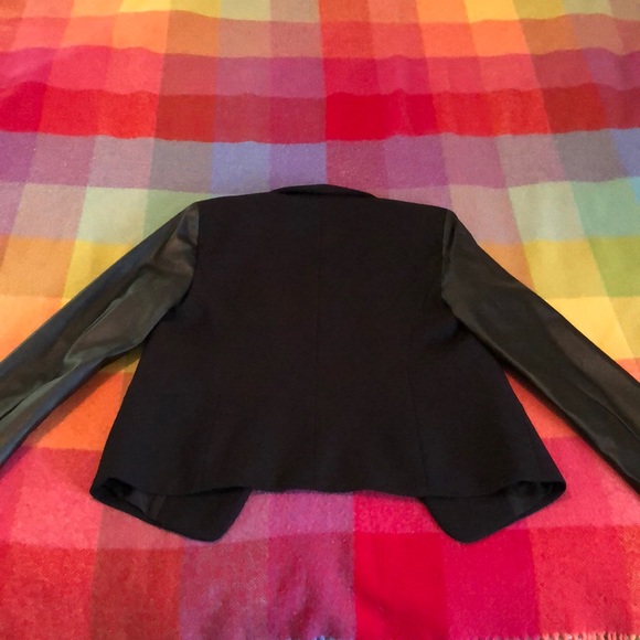 Beautiful Ann Taylor Loft Blazer Excellent Cond. - Picture 5 of 6